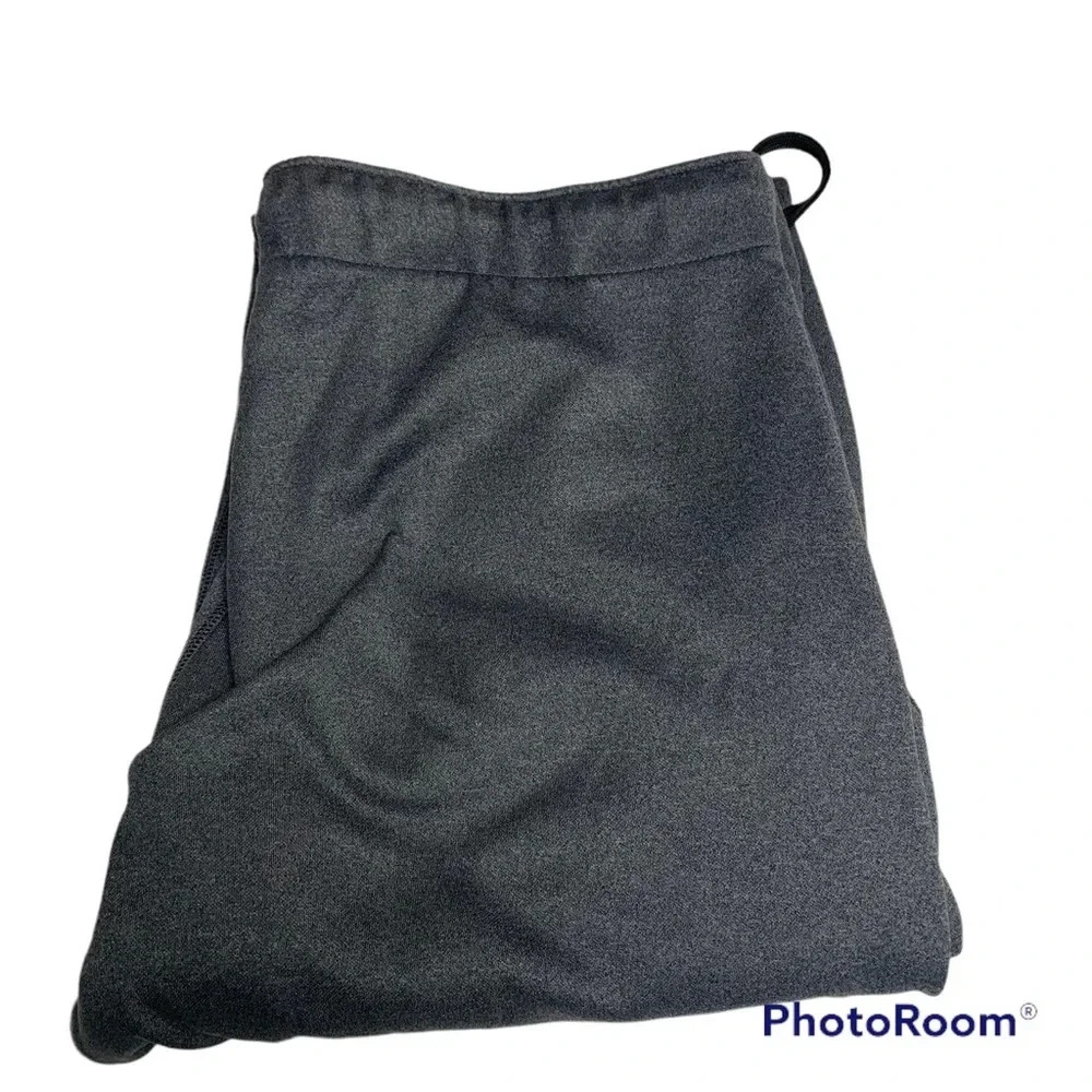 Energy Zone gray sweatpants with black trim size M